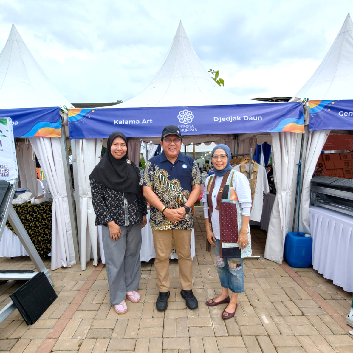 Foto Bersama dengan Peserta UMKM Binaan DPK APINDO Kabupaten Bogor pada Acara Akad Massal Rumah Subsidi, Lounching Pesona Kahuripan 12 dan Survey serentak 1000 peserta
